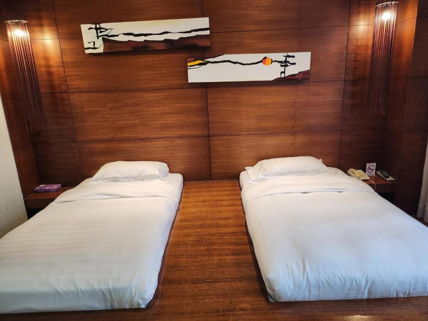 Einhan Resort Jücsi Kültér fotó